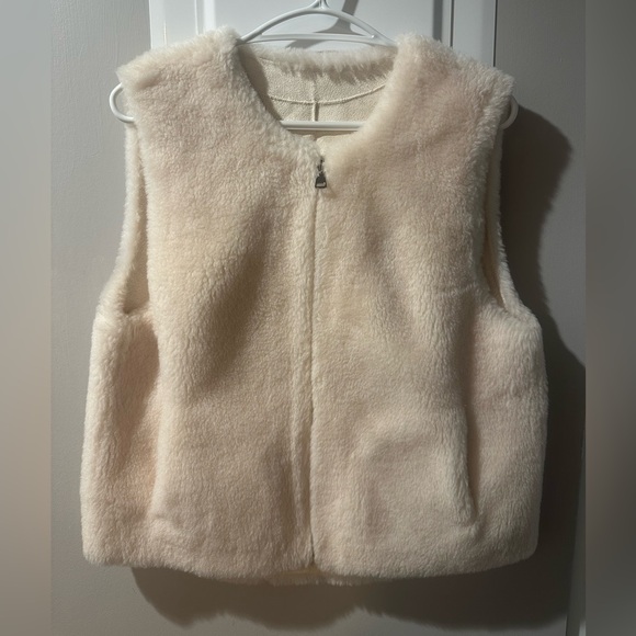 Women’s Wool Vest - Picture 1 of 4